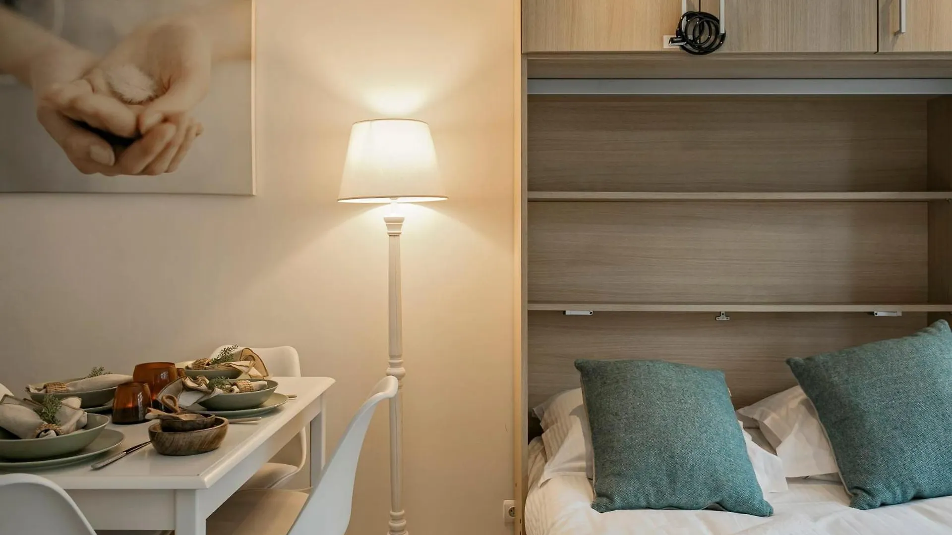 Huswell - Very Cosy And Sunny Studio Apartment Ostend Belgium