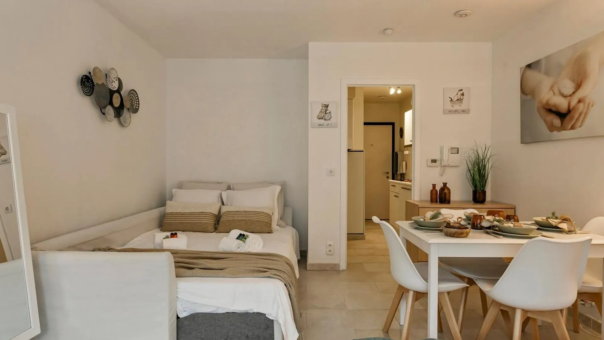 Huswell - Very Cosy And Sunny Studio Apartment Ostend 0*,  Belgium